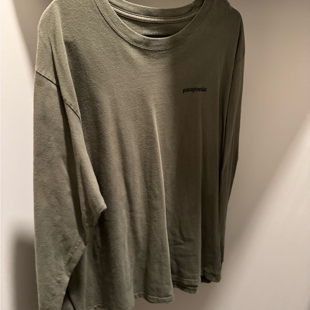 Patagonia Men's Olive Green Shirt